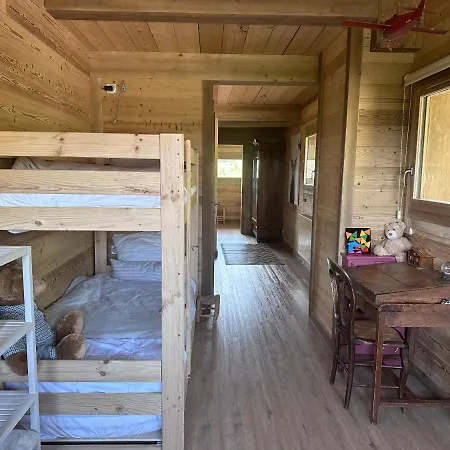 La Petite Ourse Bed & Breakfast 4*