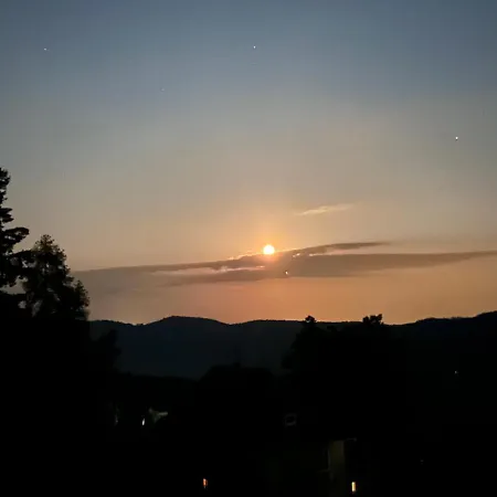 La Petite Ourse Oda ve Kahvaltı Hohrod