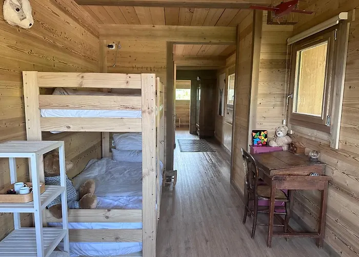 La Petite Ourse Bed & Breakfast 4*